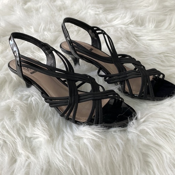 Impo Stretch Expose 8 1/2 M Black 2 1/2 " Heel Woman's slingback dress Shoe - Picture 4 of 8